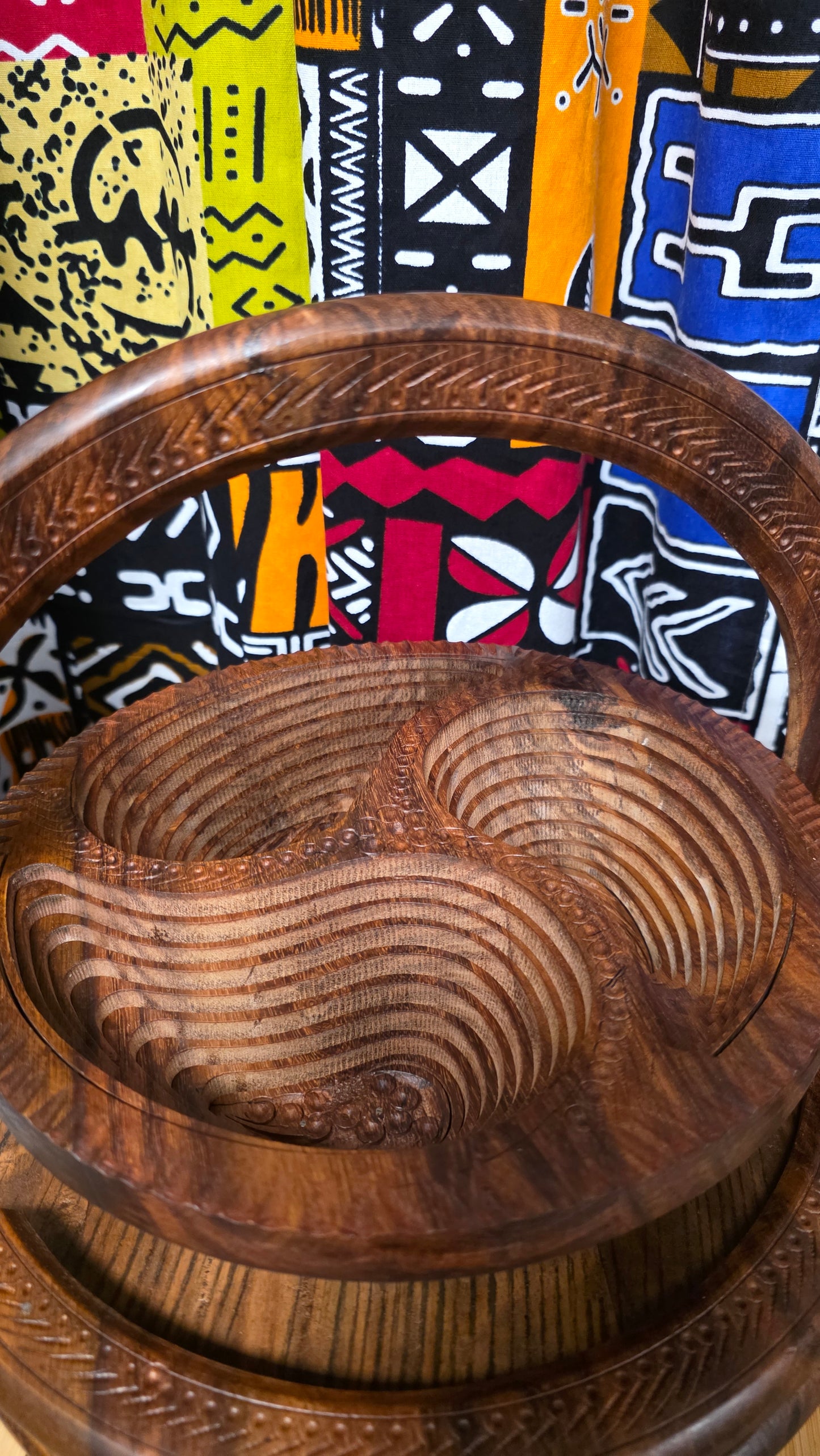 Wood carved Hot Plate