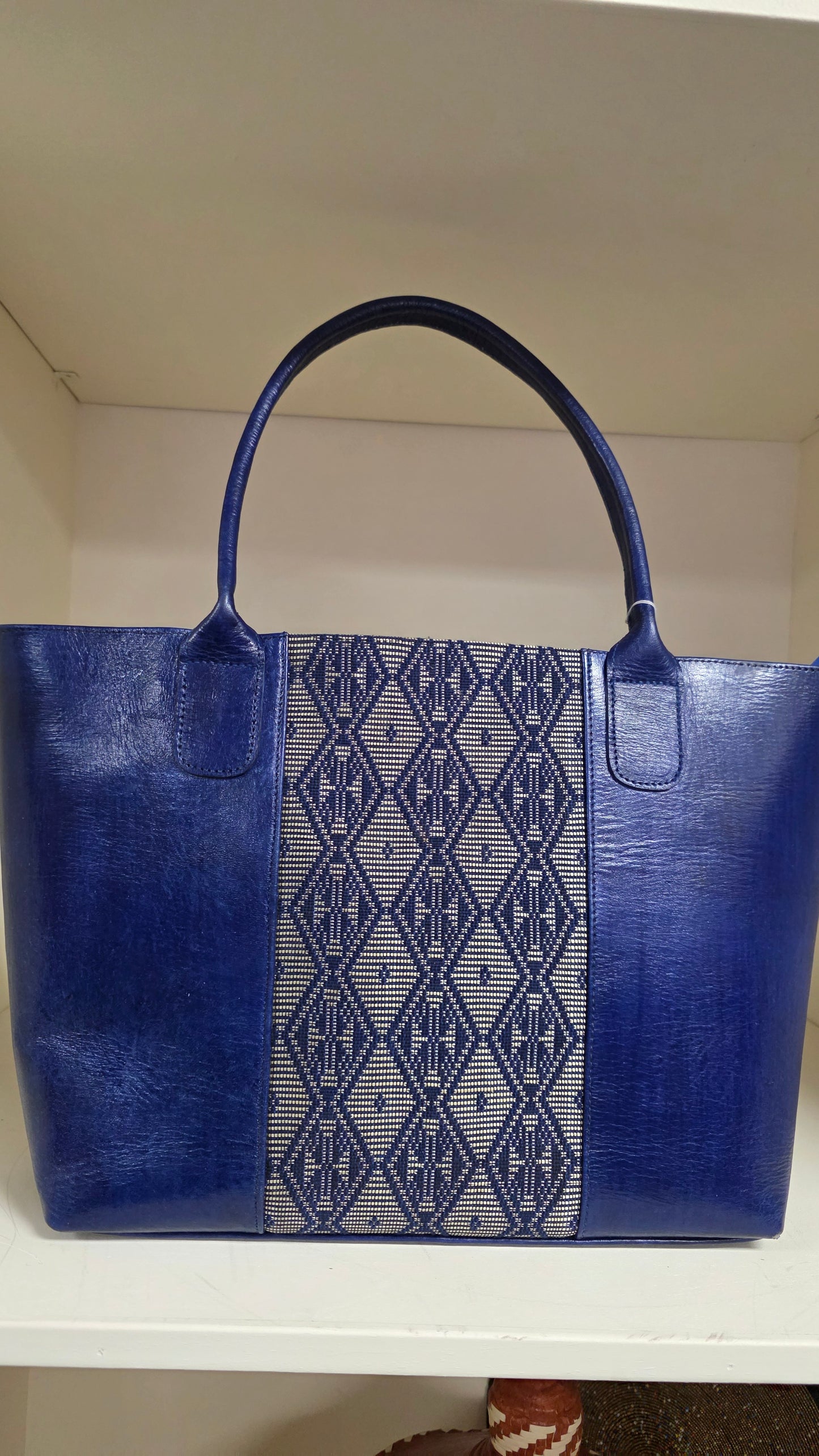 Taaru Handbag