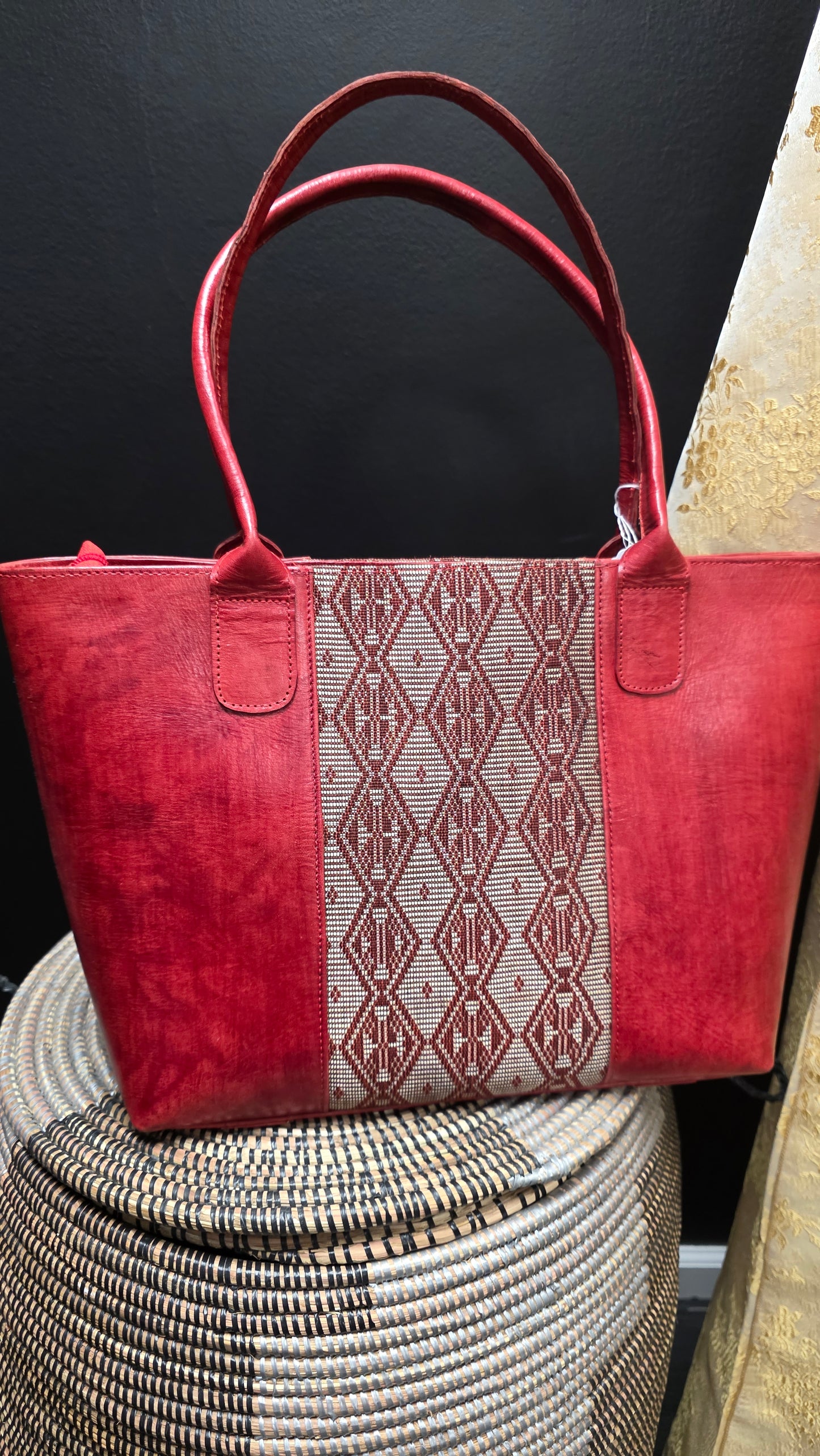 Taaru Handbag