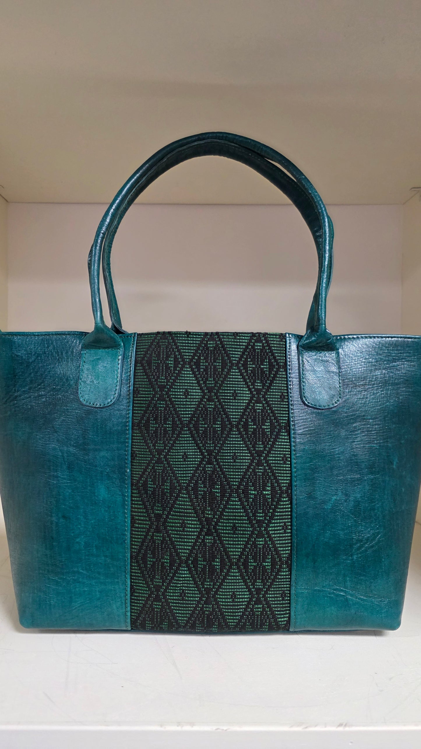 Taaru Handbag
